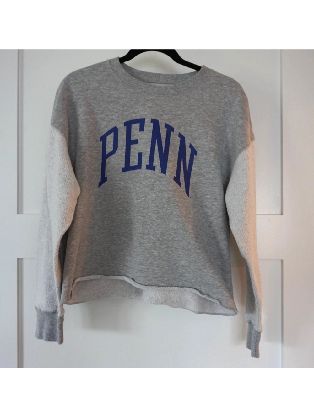 UPENN Quakers League Collegiate Women's Fleece Cropped Sweatshirt Gray Medium